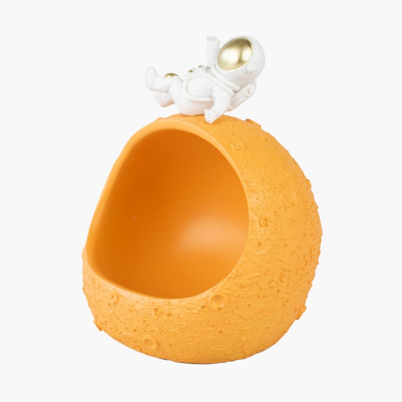 Estatua astronauta naranja con forma de luna para almacenamiento. Decoración espacial infantil y juvenil.