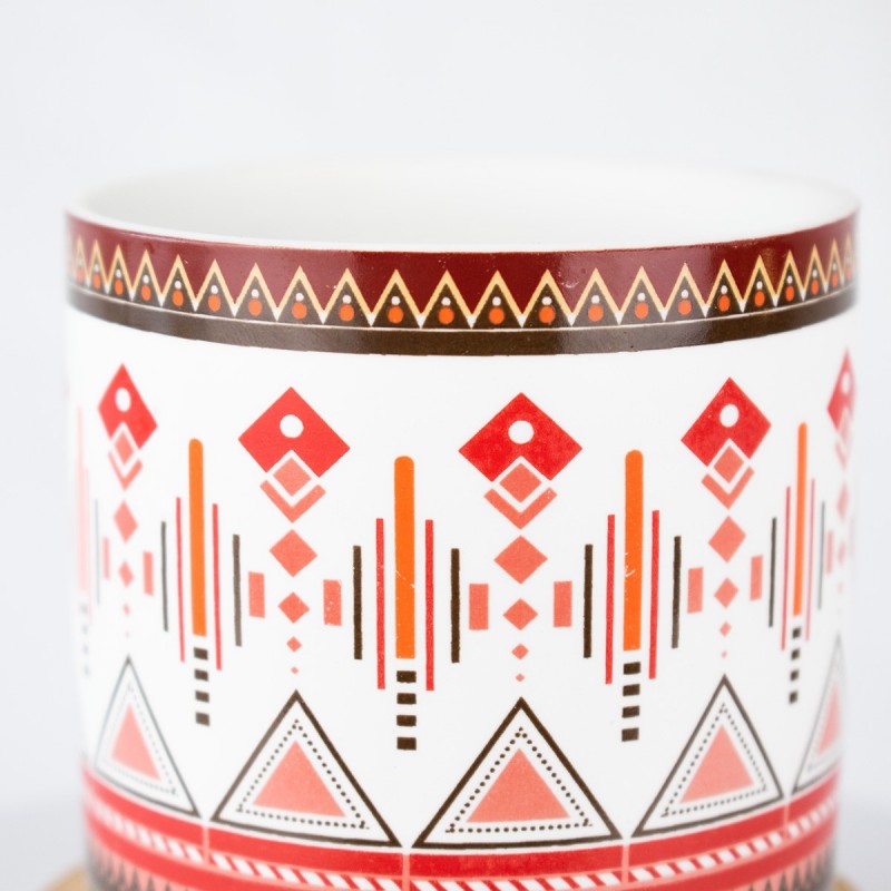 Mini macetero rojo base madera diseño étnico decoración interior hogar plantas suculentas estilo boho chic chileno