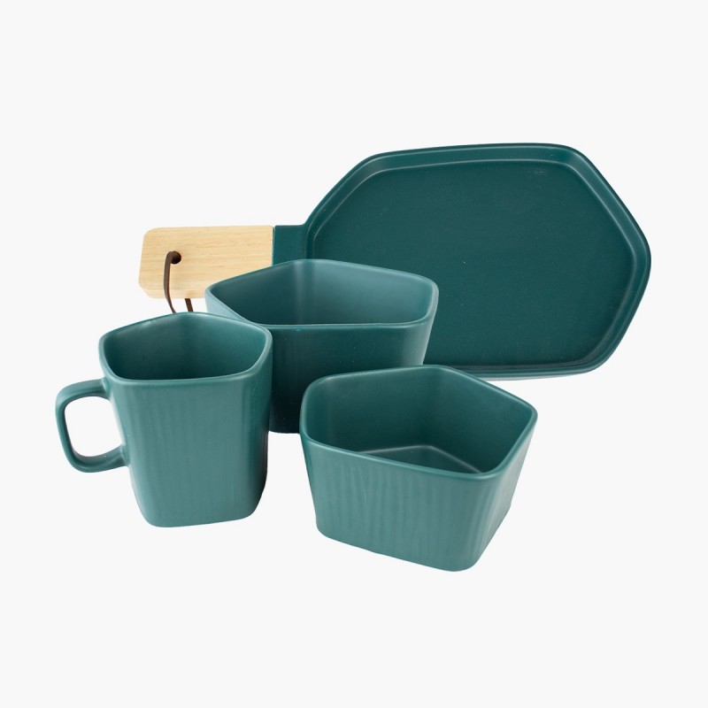 Set de platos geométricos verde con asa de madera. Vajilla moderna y elegante para tu mesa. Diseño único.